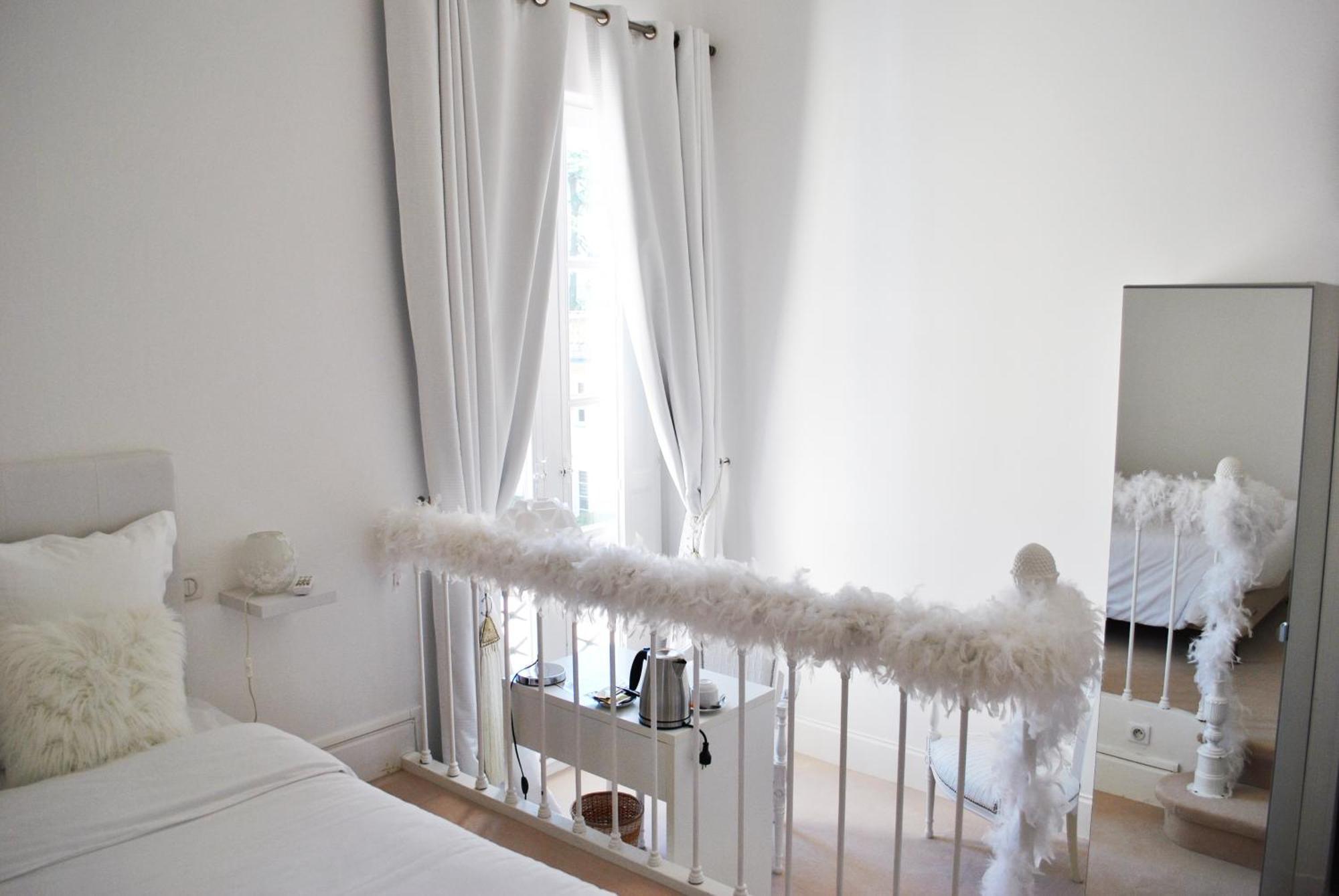 Logis Hotels - Chateau Saint Marcel Boé 객실 사진
